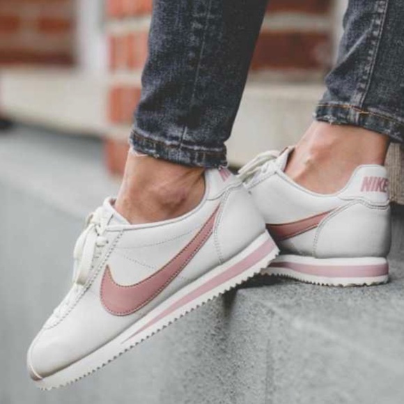 nike cortez pearl pink